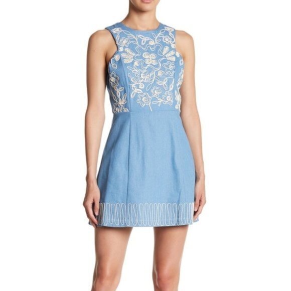 New Anthropologie Moon River Embroidered Dress‎ - Picture 1 of 2